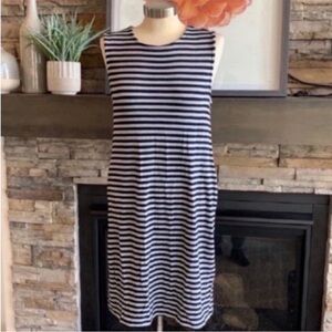 Adrienne Vittadini striped keyhole back dress